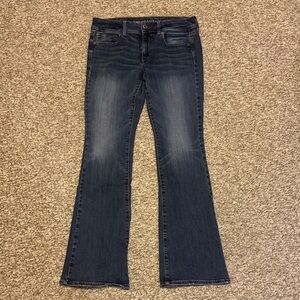 American Eagle women’s jeans